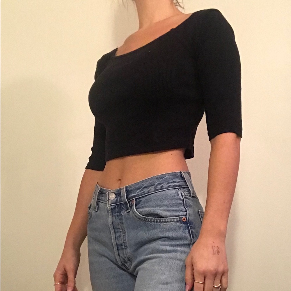 Black cropped long sleeve
